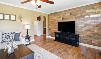 323 PIKELAND Ave, Spring City, PA 19475