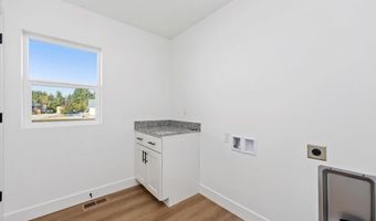 8 Punkin Center Rd, Bellevue, ID 83313