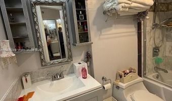 20505 E Country Club Dr 1036, Aventura, FL 33180