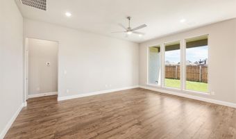 222 Seminole Trl, Alvarado, TX 76009