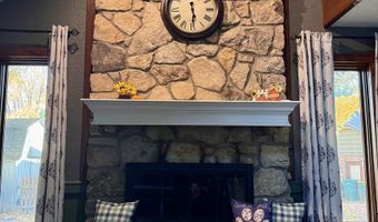 263 Queensway Dr, Avon, IN 46123