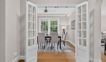 3041 SEDGWICK St NW 201-D, Washington, DC 20008