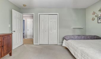 9 Mosher Dr, Brookline, NH 03033