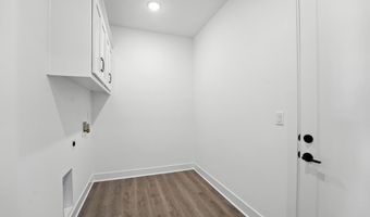 1432 N 163rd St, Basehor, KS 66007