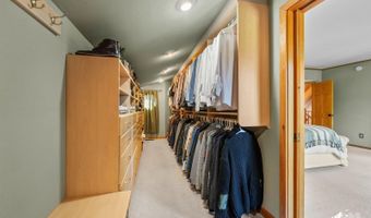 12621 Von Scheben Dr, Anchorage, AK 99516