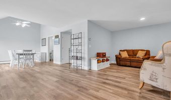 3 Drake Dr, Bayville, NJ 08721