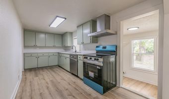 211 S Line St, Weatherford, TX 76086