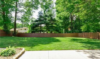 408 Abbyshire Rd, Akron, OH 44319