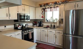 831 N River Ave, Alma, MI 48801