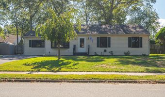 20 Woodland Rd, Bayville, NJ 08721