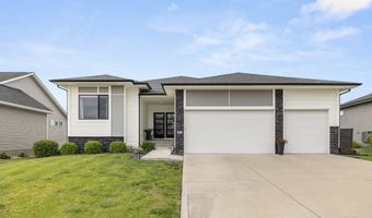 604 Meadow Rd, Adel, IA 50003
