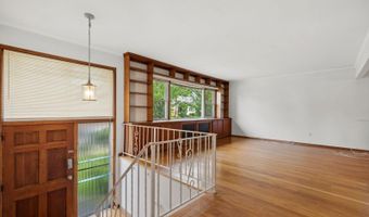 46 Meldon Ave, Albertson, NY 11507