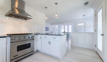 21 Overlook Ave, Charlestown, RI 02813