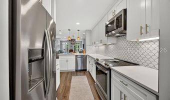 10 Johnston Way Suite F, Bluffton, SC 29910