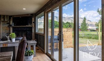 30 Carter Mountain Rd, Cody, WY 82414