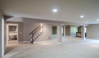 117 HARVESTER Dr, Lake Frederick, VA 22630