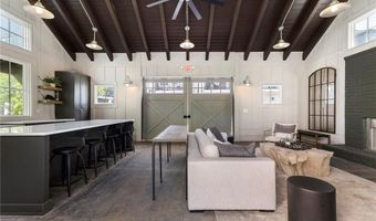 191 Chestnut Cir, Atlanta, GA 30342