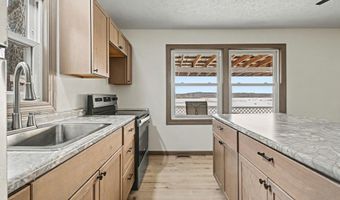 2896 Plattevale Dr, Ashland, NE 68003