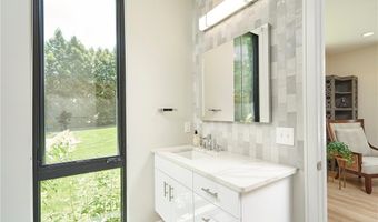 243 Overwood Rd, Akron, OH 44313