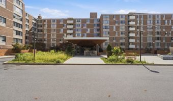 2939 VAN NESS St NW 938, Washington, DC 20008