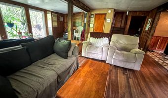 118 Foster Dr, Bennington, VT 05201