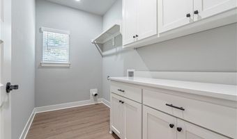 4 Berfoyl Ln, Bella Vista, AR 72715