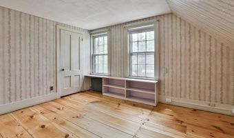 42 Main St, Brookline, NH 03033
