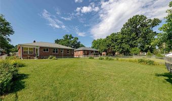 7315 Cheshire Ln, Affton, MO 63123