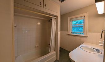 1912 12th St, Altoona, PA 16601