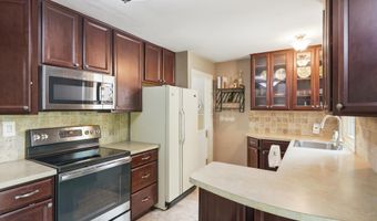 2104 Arborview Blvd, Ann Arbor, MI 48103