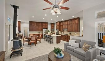 2802 Pine Dr, Arnold, CA 95223