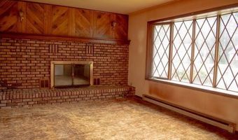 11 Melissa Ct, Albany, NY 12205