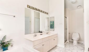 9821 TIFFANY HILL Ct 71, Bethesda, MD 20814