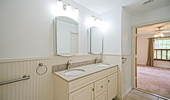 33810 N HERON Dr, Lewes, DE 19958