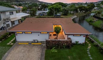 743 Akumu St, Kailua, HI 96734