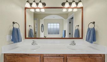 808 Sheryl Ln, Altus, OK 73521