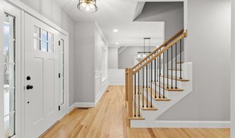 91 Raymond Rd, Auburn, NH 03032