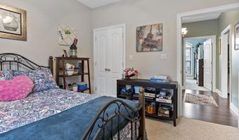 1720 Hollister Dr, Alcoa, TN 37701