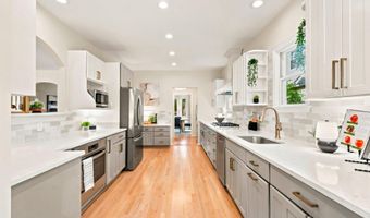 3543 18TH St S, Arlington, VA 22204