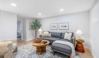 4315 35TH St S, Arlington, VA 22206