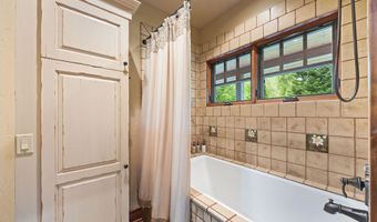 500 Wild Swan Trl, Bigfork, MT 59911
