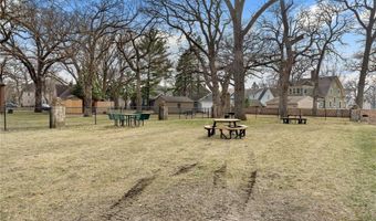 907 1st Dr NW, Austin, MN 55912