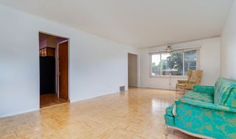 706 N Lawler Ave, Addison, IL 60101