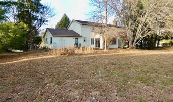 8 COLONIAL Ct, Hockessin, DE 19707