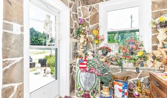 15 MAPLE Ave, Boonsboro, MD 21713