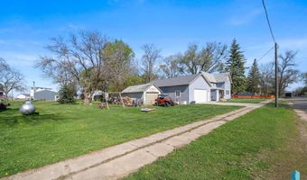 111 S Walnut Ave, Bridgewater, SD 57319