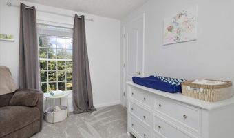 36 Summit Rd, Bedford, NH 03110