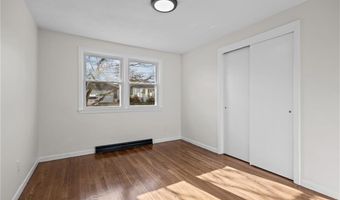 99 Salem Ave, Cranston, RI 02920