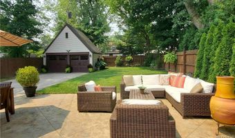 165 Lamarck Dr, Amherst, NY 14226