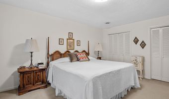 107 Forestdale Dr, Boiling Springs, SC 29316